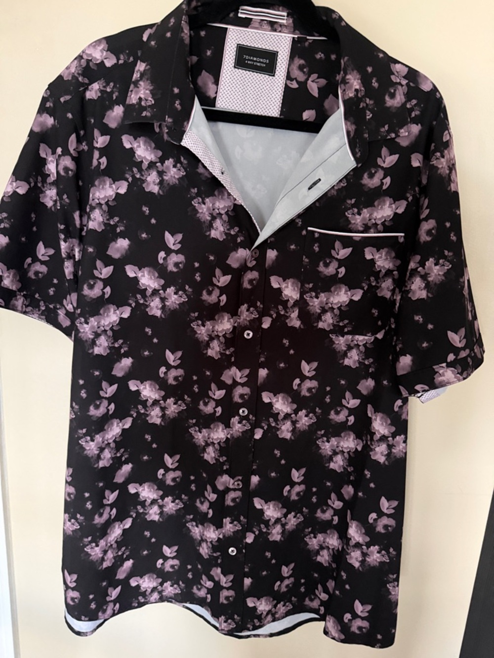 7 Diamonds Black & Lilac Floral Short Sleeve Button-Up Shirt